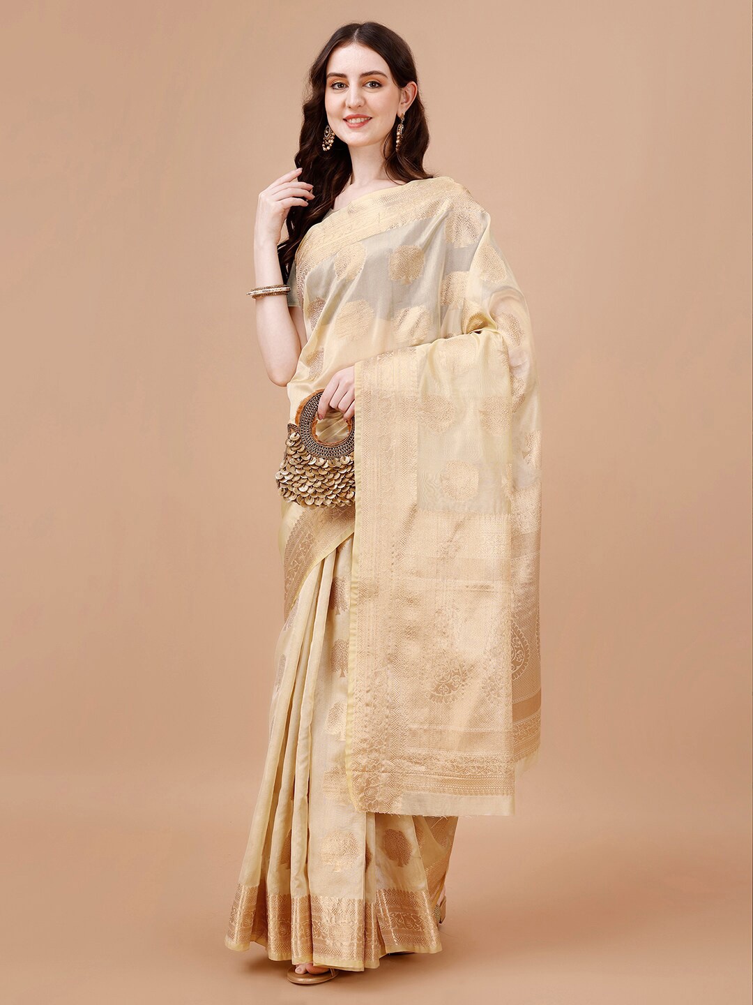 

MAGMINA Ethnic Motifs Woven Design Zari Organza Banarasi Saree, Peach