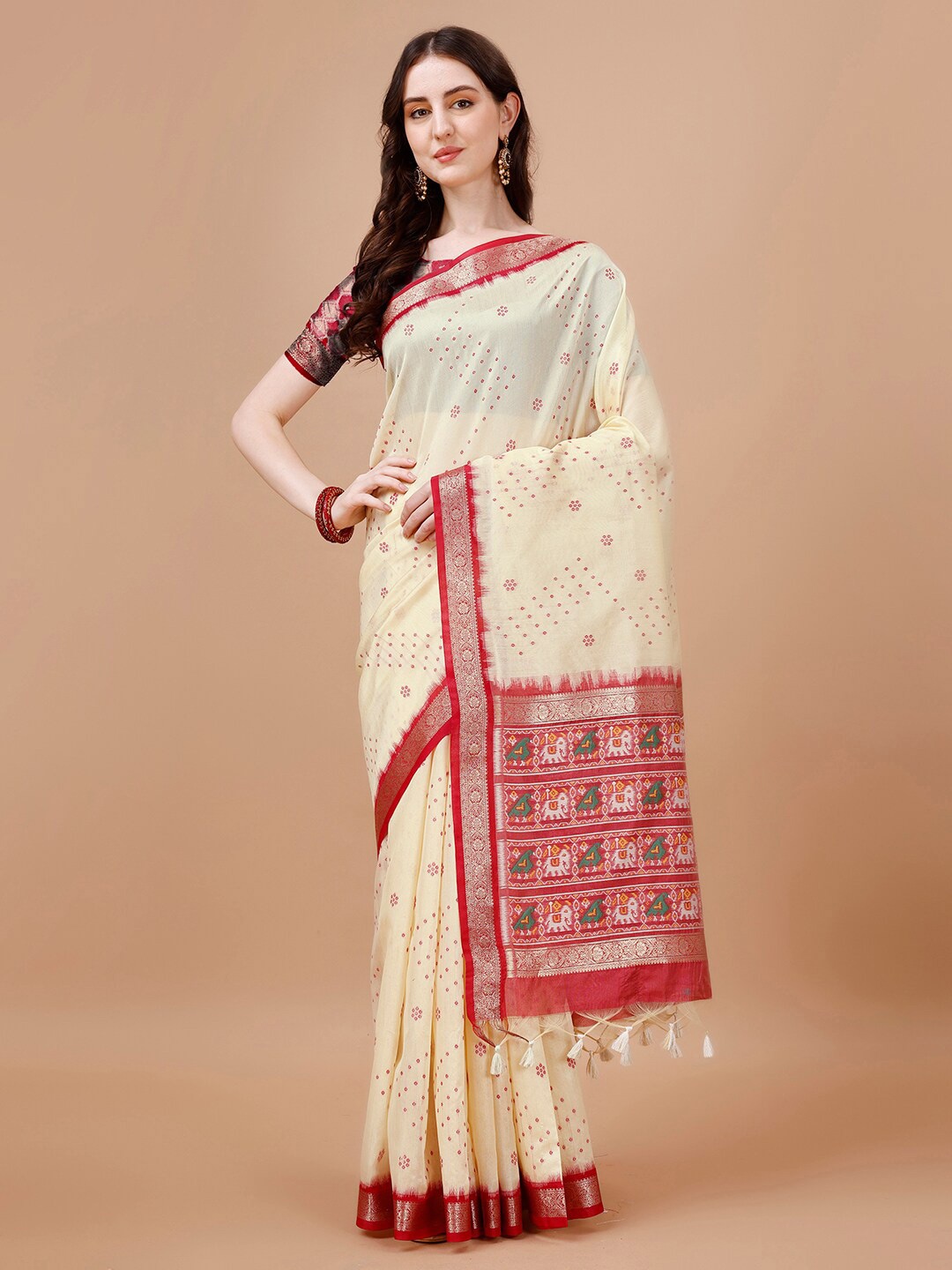 

MAGMINA Ethnic Motifs Printed Zari Silk Cotton Banarasi Saree, Cream