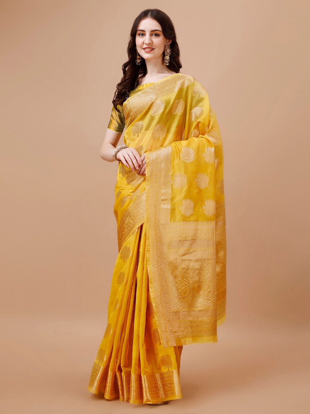 

MAGMINA Ethnic Motifs Woven Designed Zari Organza Silk Banarasi Saree, Yellow