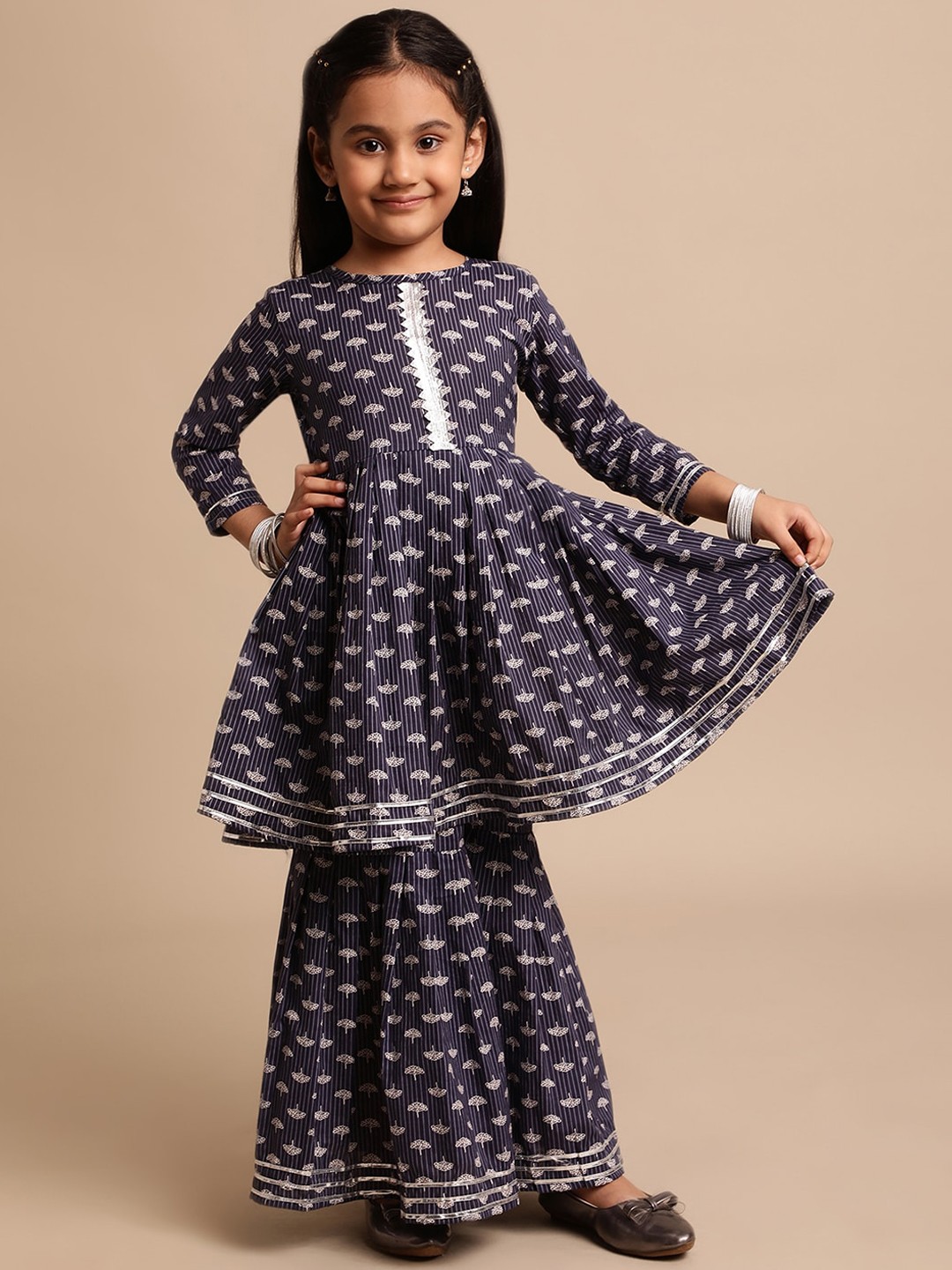 

AHALYAA KIDS Girls Floral Printed Gotta Patti Pure Cotton Kurta with Sharara, Navy blue
