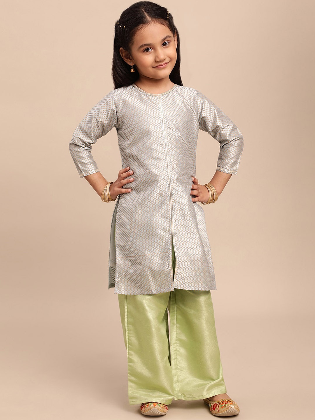 

AHALYAA KIDS Girls Ethnic Motifs Printed Gotta Patti Kurta With Palazzos, Blue