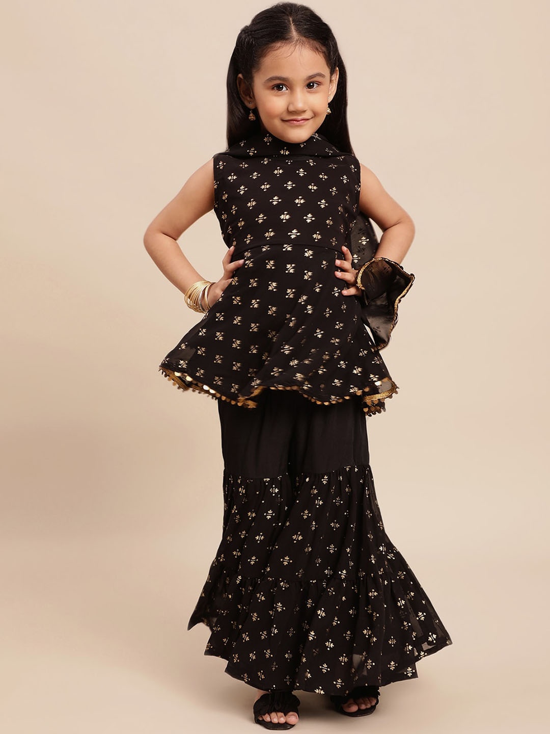 

AHALYAA KIDS Girls Ethnic Motif Printed A-Line Kurta & Sharara With Dupatta, Black