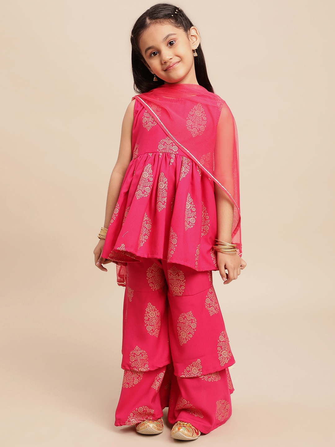 

AHALYAA KIDS Girls Ethnic Motifs Printed Pleated Kurti With Sharara & Dupatta, Pink