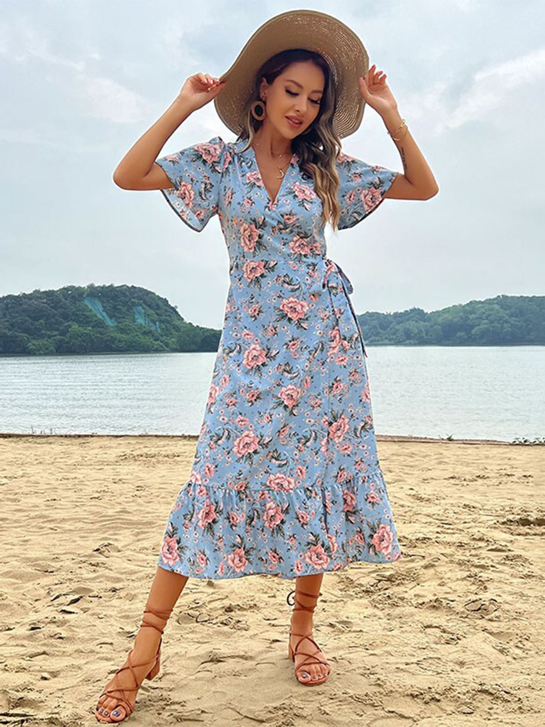 

StyleCast Blue Floral Printed V-Neck Flared Sleeves Tie-Ups Fit and Flare Midi Dress