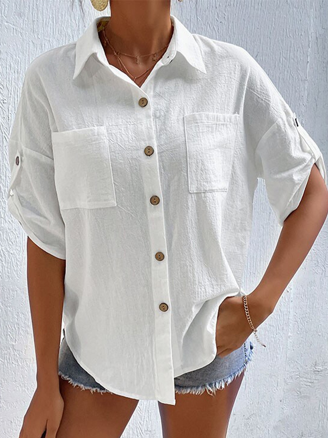 

StyleCast White Spread Collar Boxy Shirt