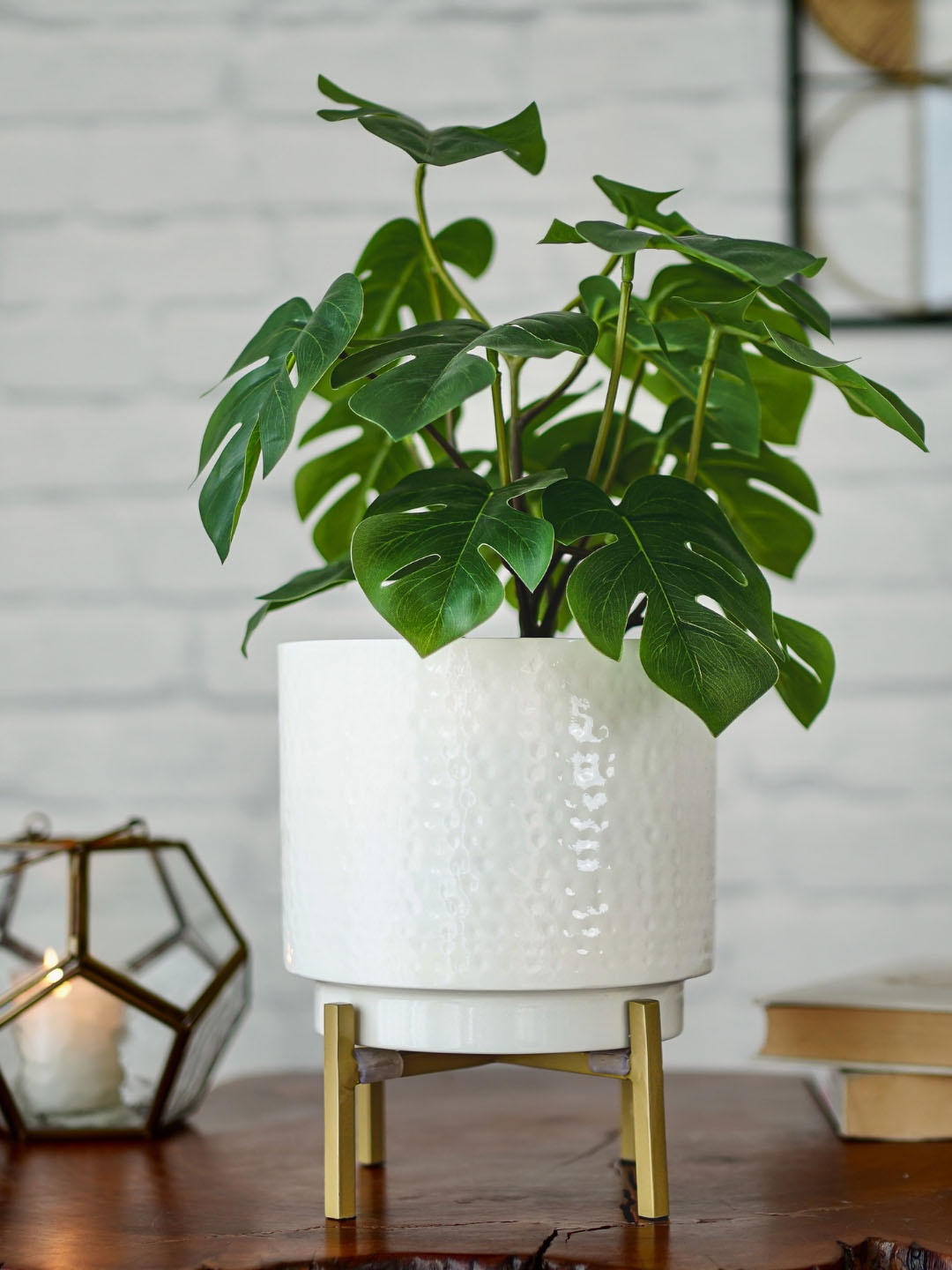 

BEHOMA White Hammered Metal Planter With Stand