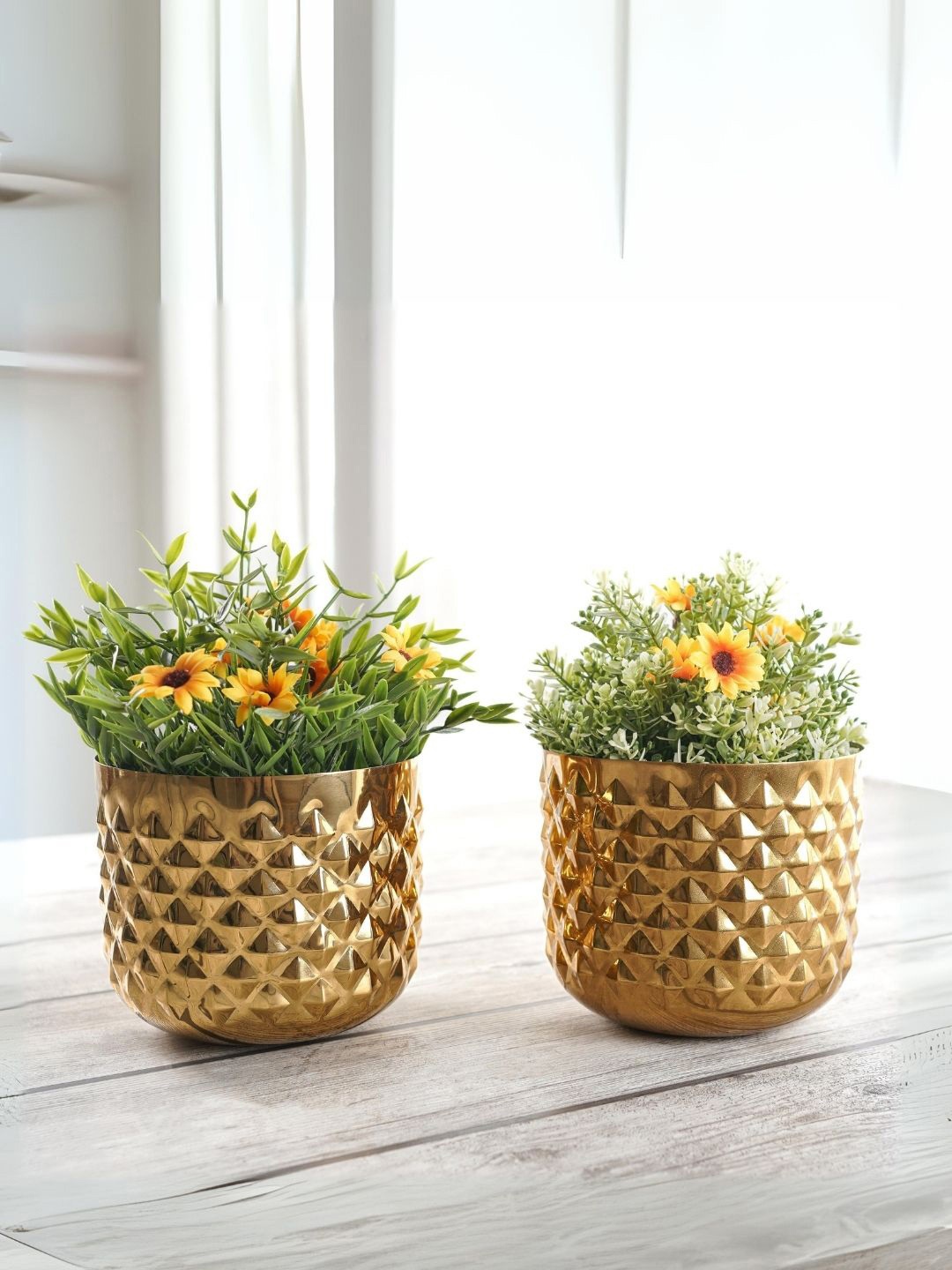 

BEHOMA Gold Toned 2 Pieces Pineapple Textured Metal Planter Without Plant