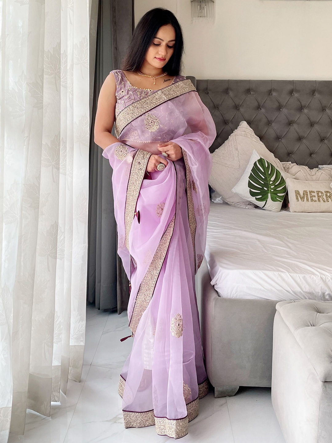 

Anouk Lavender & Gold-Toned Floral Mirror Work Embroidered Organza Saree