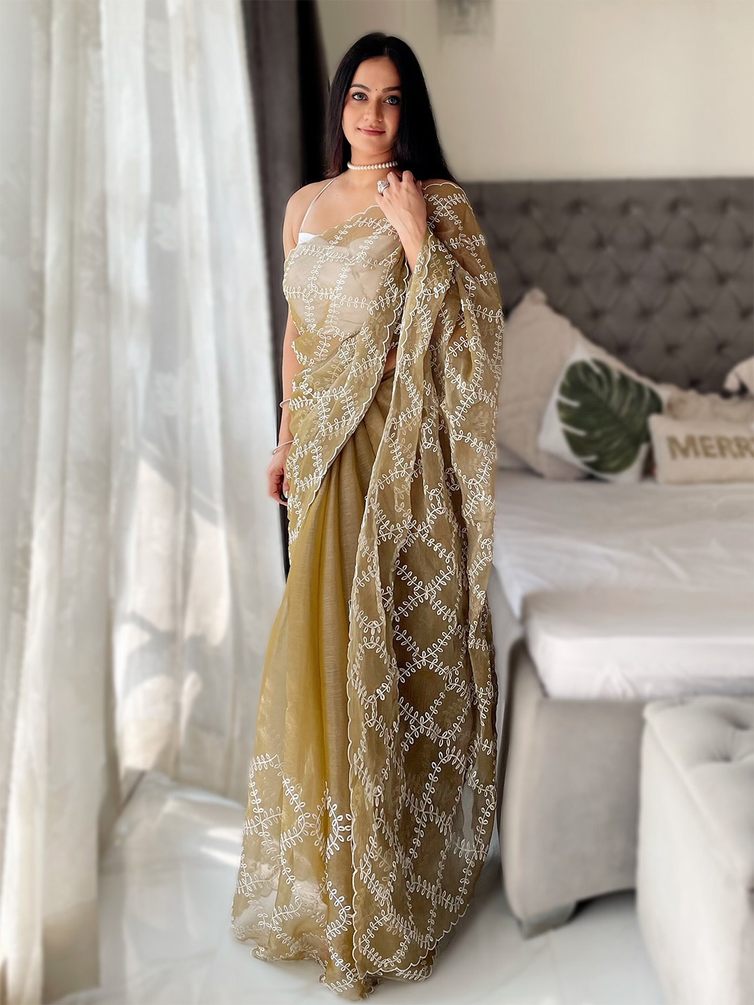 

Anouk Khaki & White Floral Embroidered Saree
