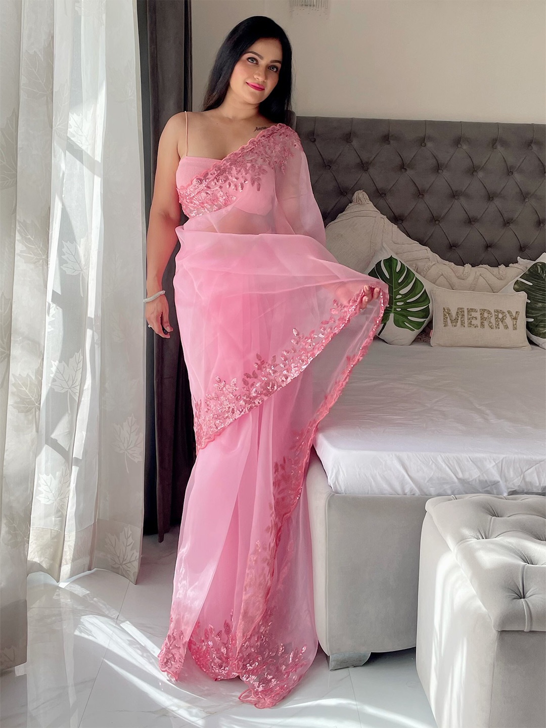 

Anouk Sequinned Embellished Border Organza Saree, Pink