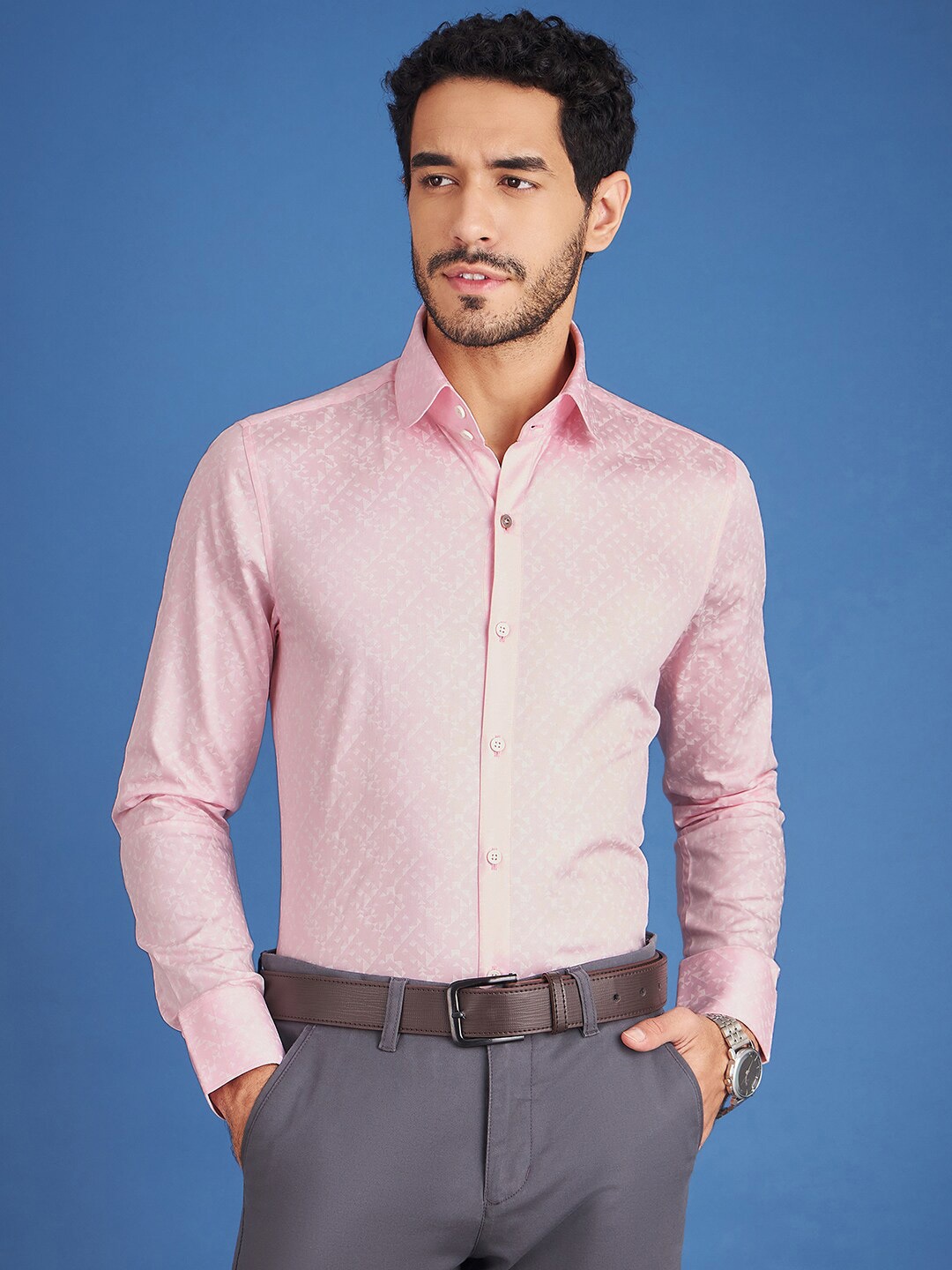 

LOUIS STITCH Comfort Fit Textured Club Collar Cotton Formal Shirt, Pink