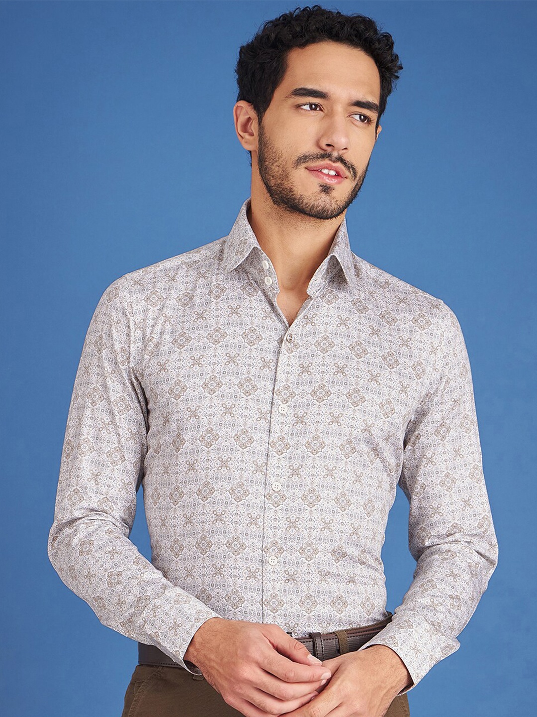 

LOUIS STITCH Comfort Fit Ethnic Motifs Printed Cotton Formal Shirt, Cream