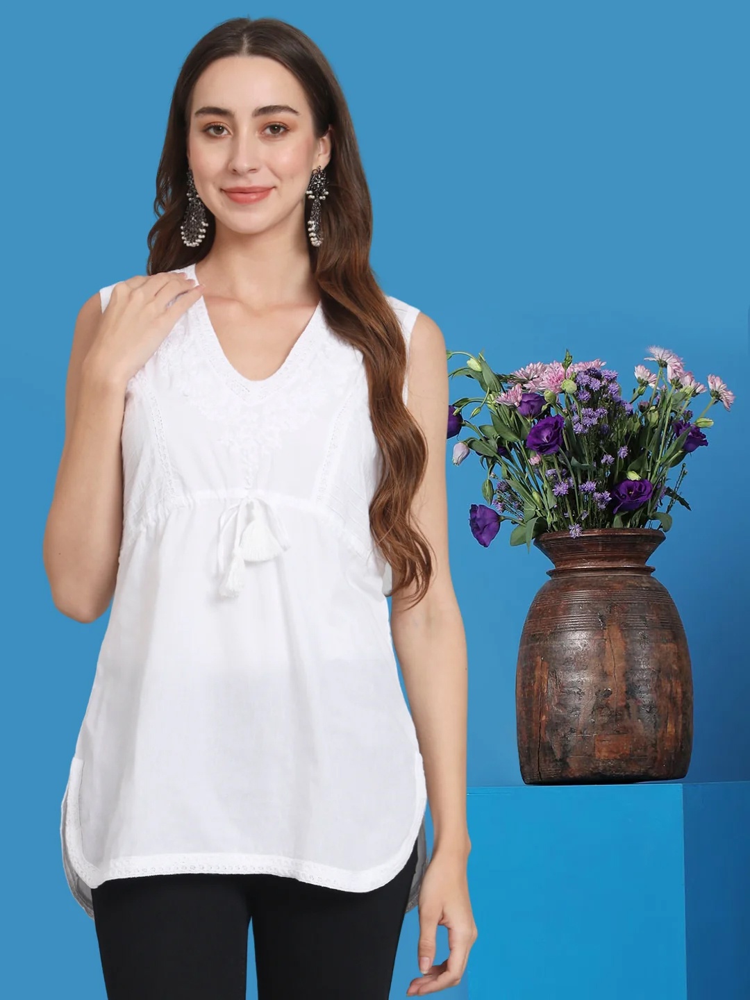 

PARAMOUNT CHIKAN Floral Embroidered V-Neck Chikankari Cotton Top, White