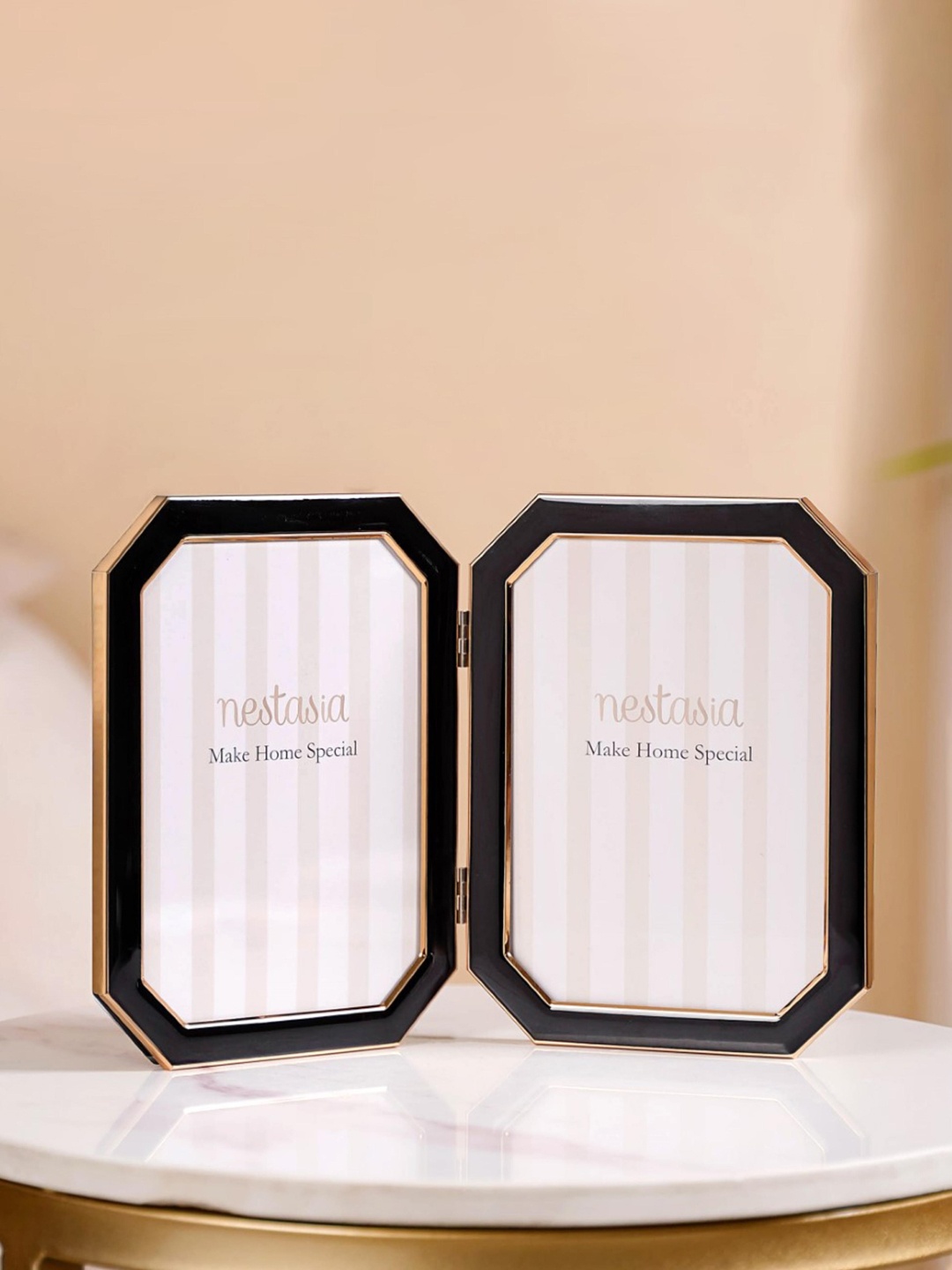 

Nestasia Black & Gold- Toned Durable & Rust resistant Folding Photo Frames