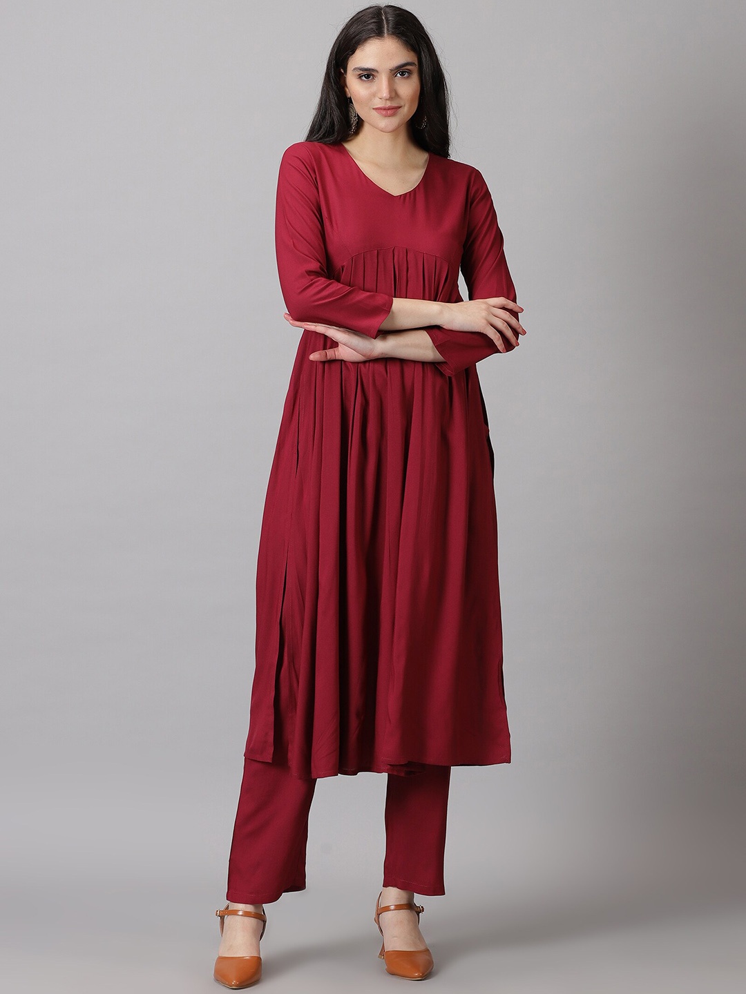 

KALINI V-Neck Empire Kurta with Trousers, Maroon