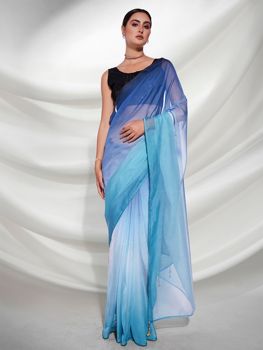 

Mitera Colourblocked Organza Saree, Blue