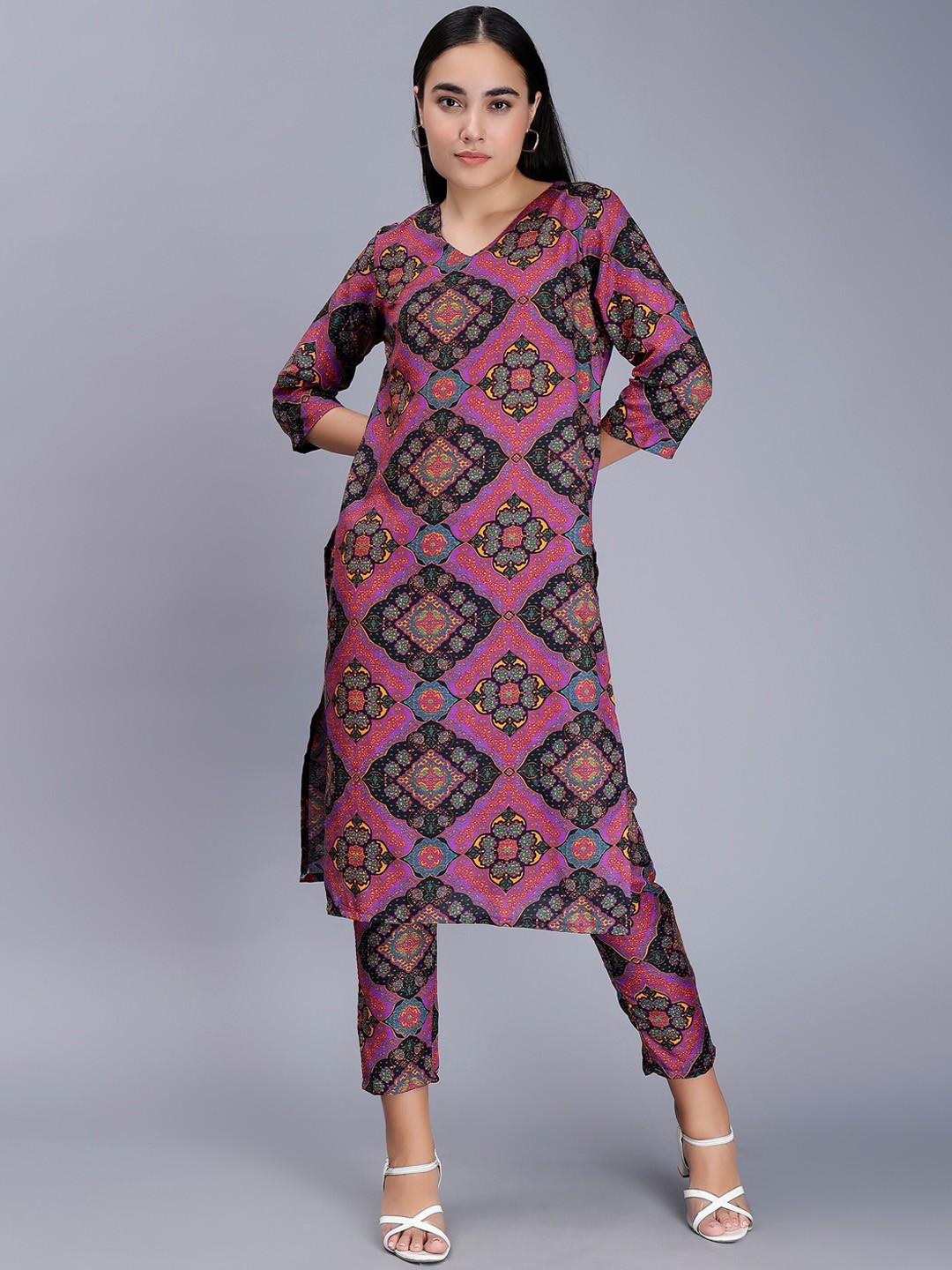 

soan Printed Straight Kurta With Trousers, Pink