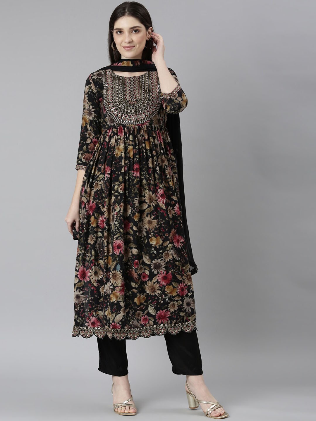 

Neerus Floral Printed Anarkali Thread Work Kurta With Trousers & Dupatta, Black