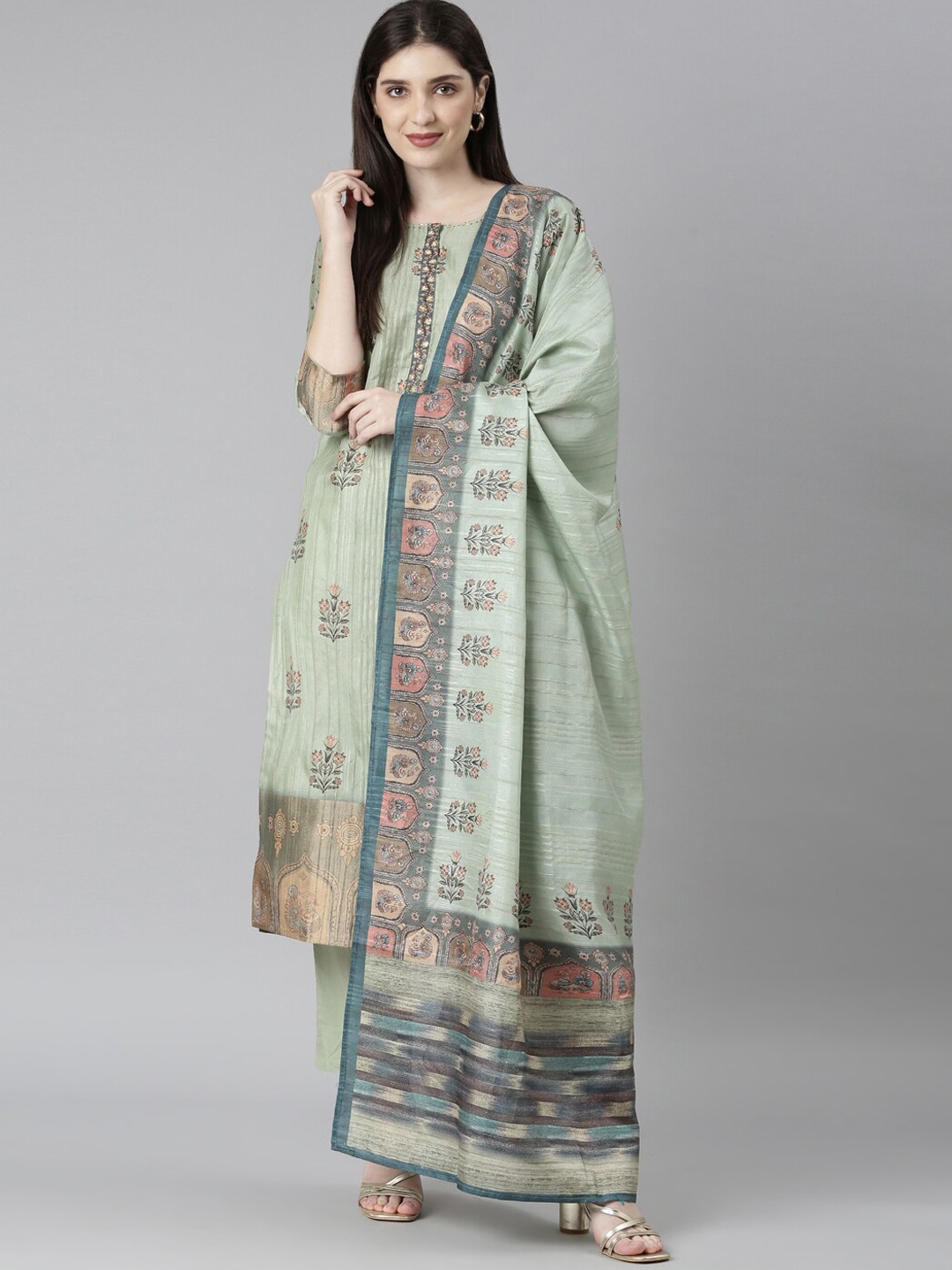 

Neerus Floral Printed Kurta & Trousers With Dupatta, Green