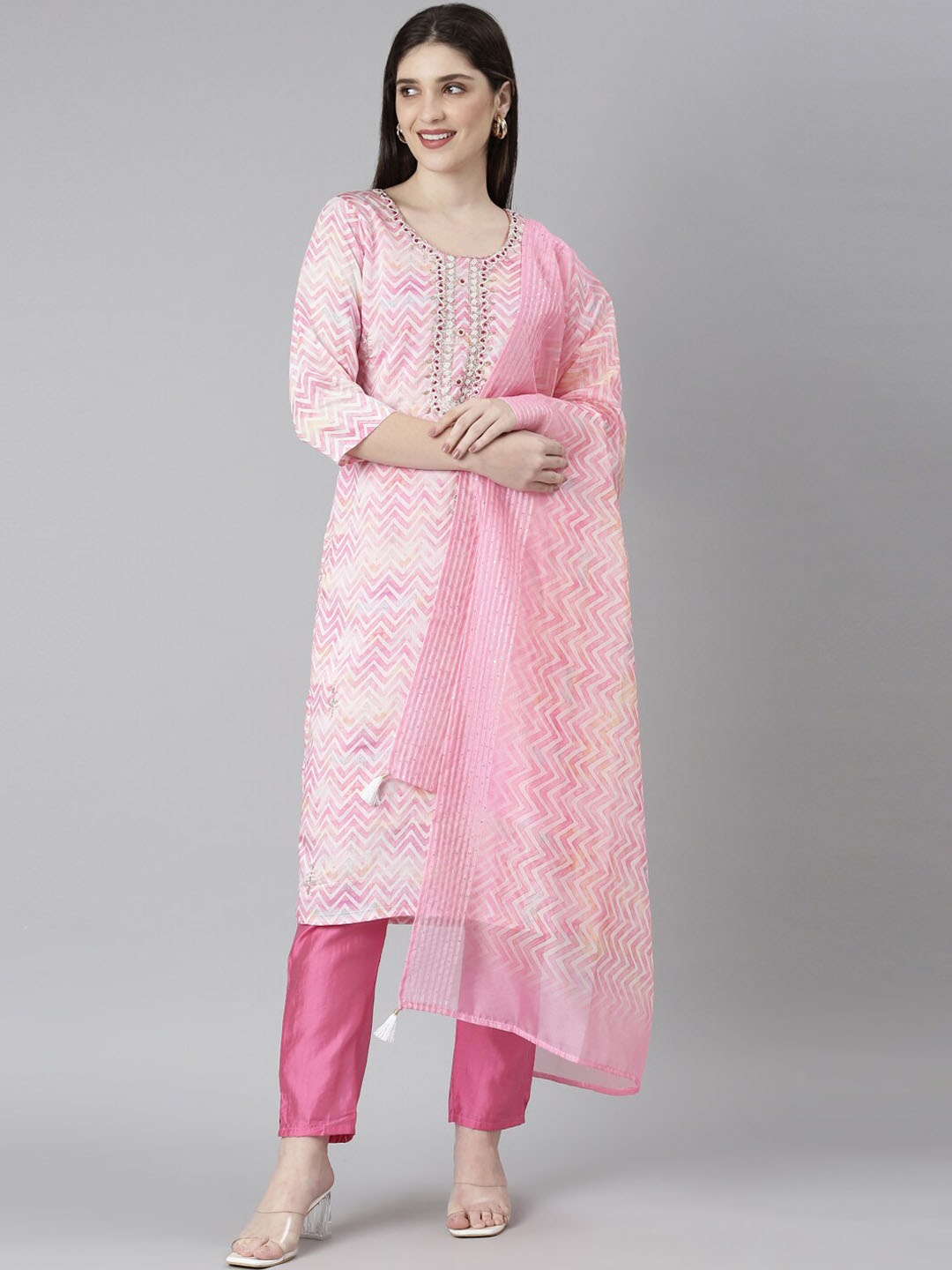 

Neerus Chevron Printed Beads and Stones Kurta & Trousers With Dupatta, Pink