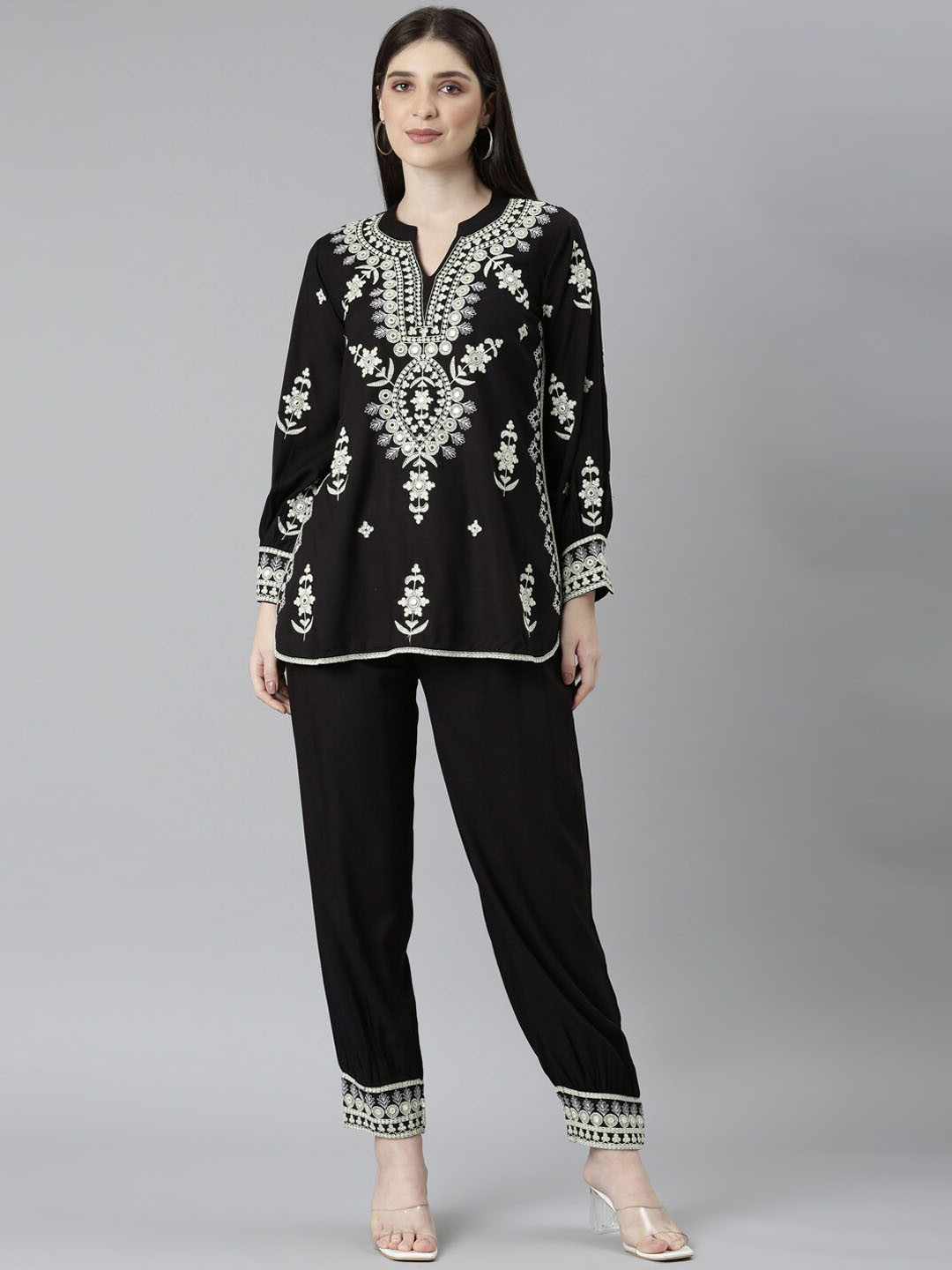 

Neerus Floral Embroidered Mandarin Collar Regular Thread Work Kurti With Trouser, Black