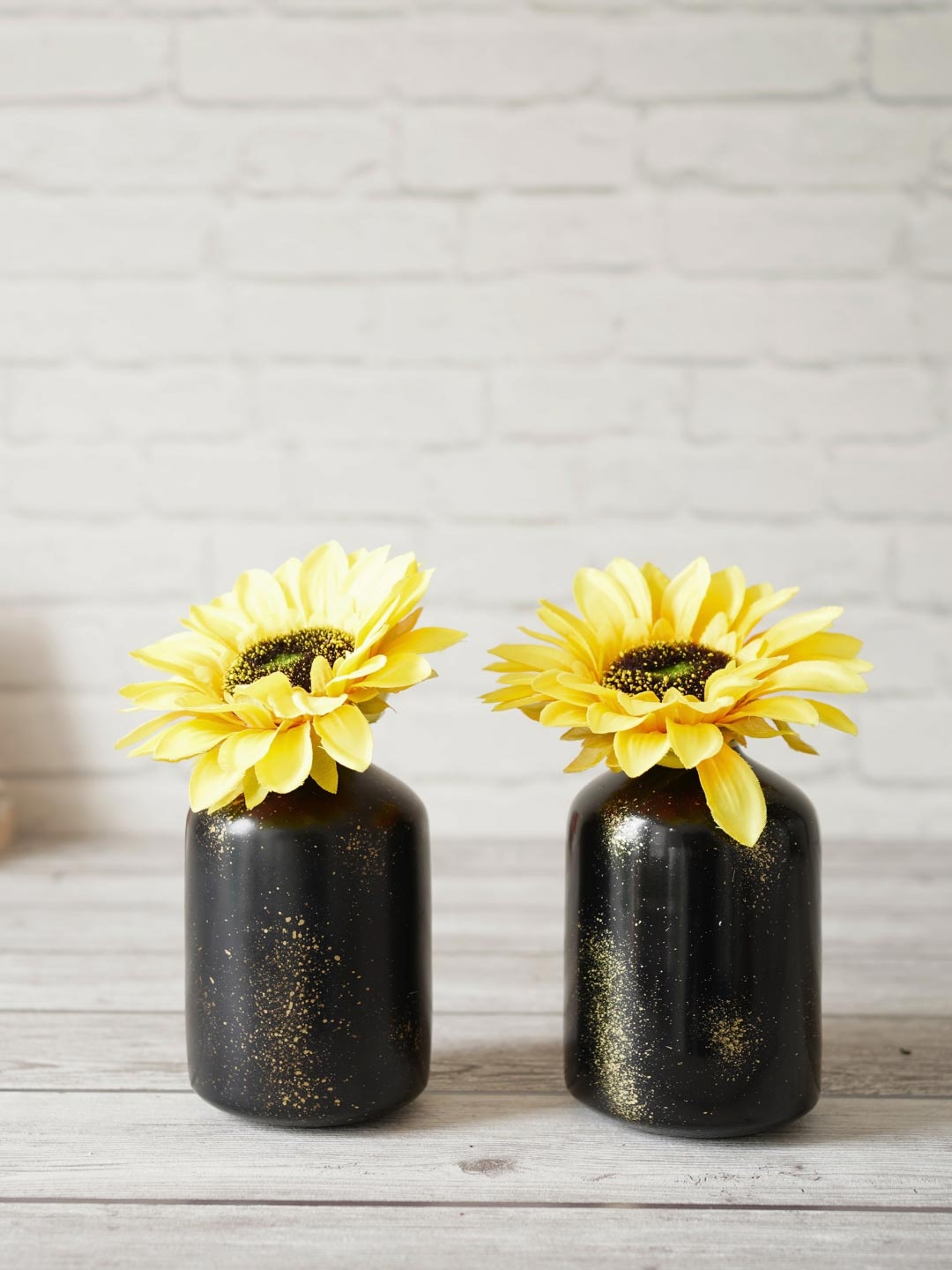 

BEHOMA Set Of 2 Black Spotted Metal Bud Shape Flower Vase