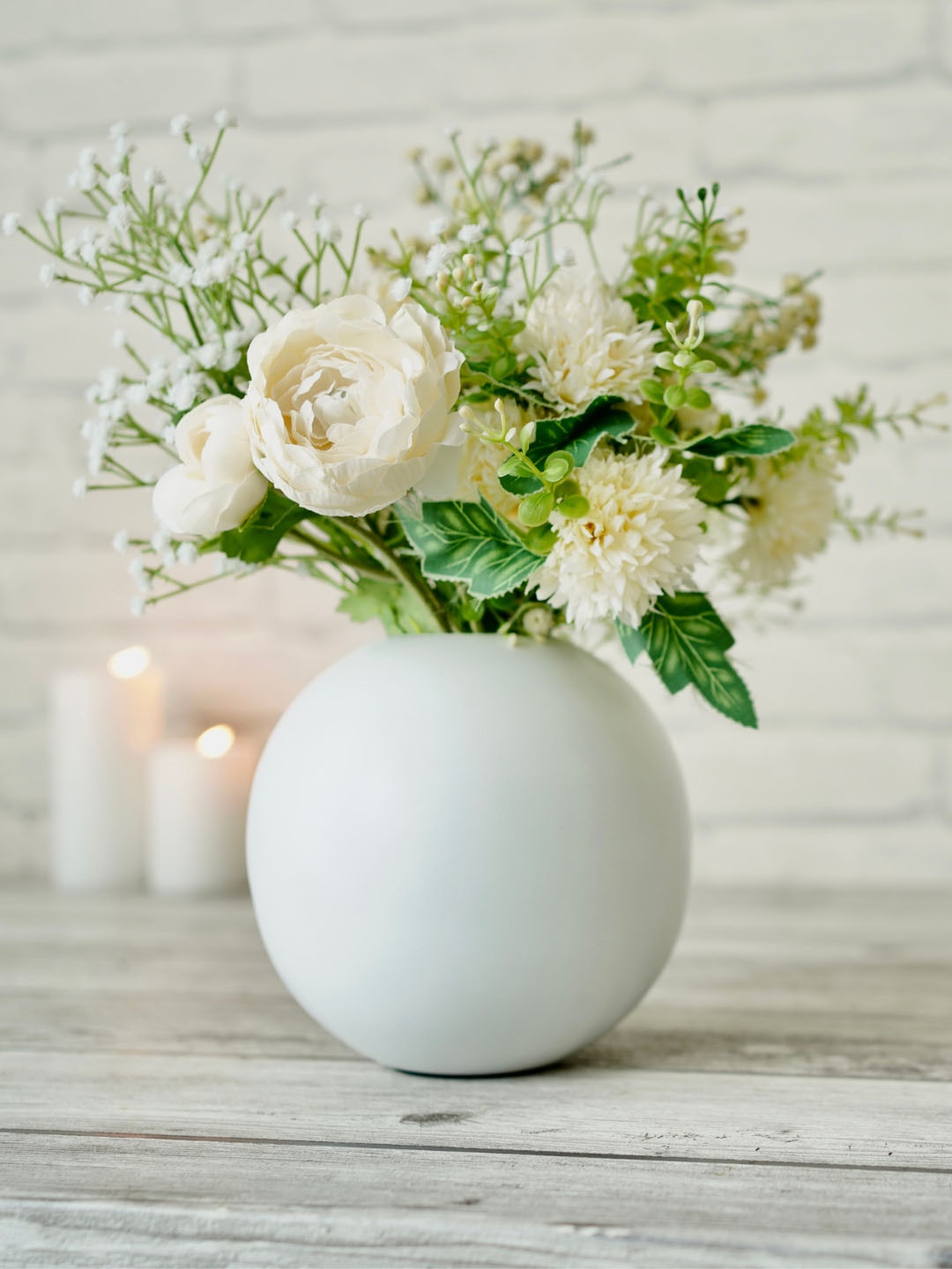 

BEHOMA White Ball Shape Large Metal Flower Vase