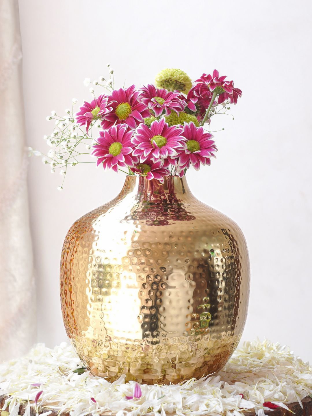 

BEHOMA Golden Hammered Metal Bud Shape Flower Vase, Gold