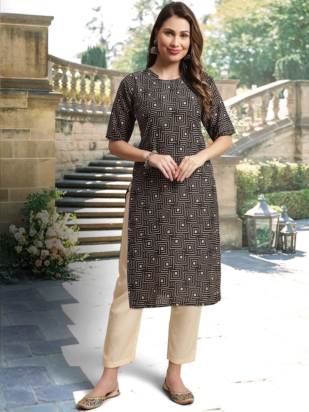 

arangya Geometric Printed Regular Kurta With Trousers, Black