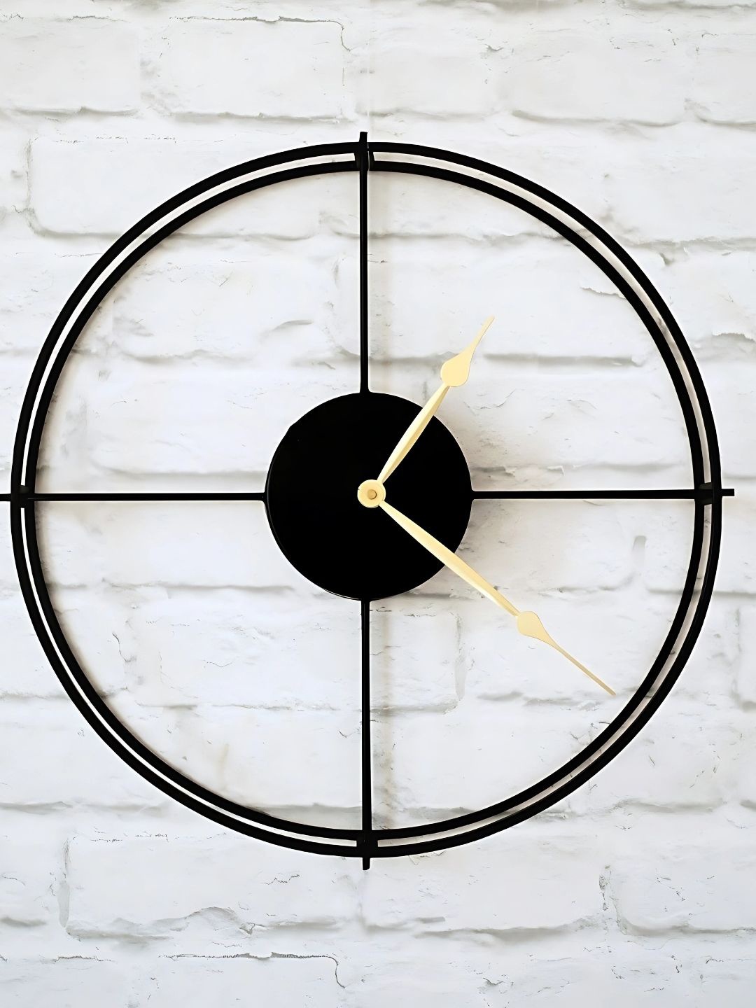 

BEHOMA Black Contemporary Round Handcrafted Wall Clock