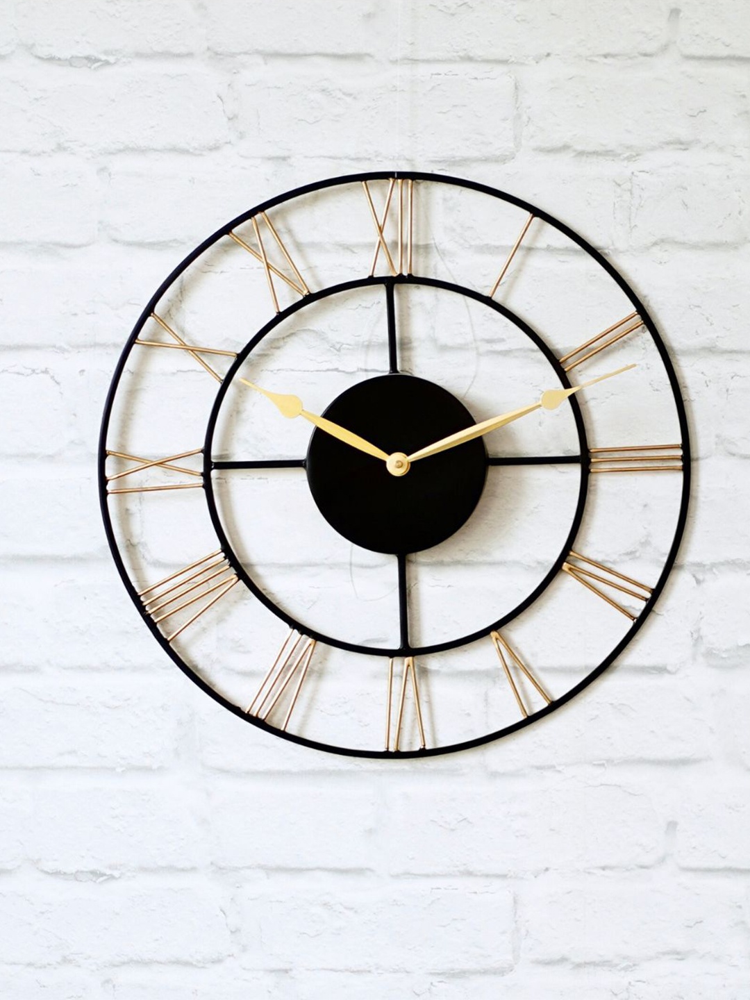

BEHOMA Black Contemporary Round Handcrafted Wall Clock