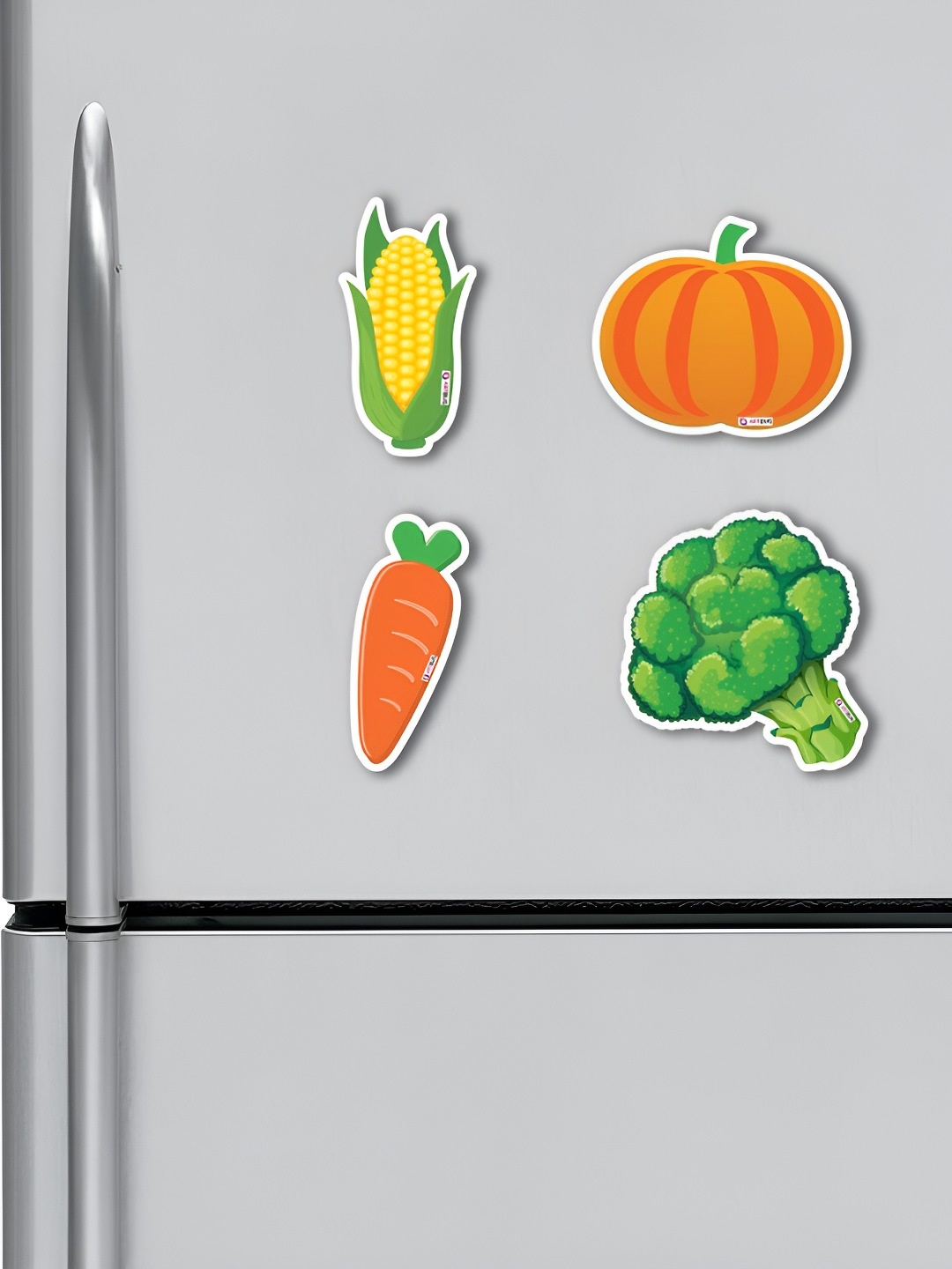 

ARTBUG Green & Orange 4 Pieces Printed Decorative Magnets