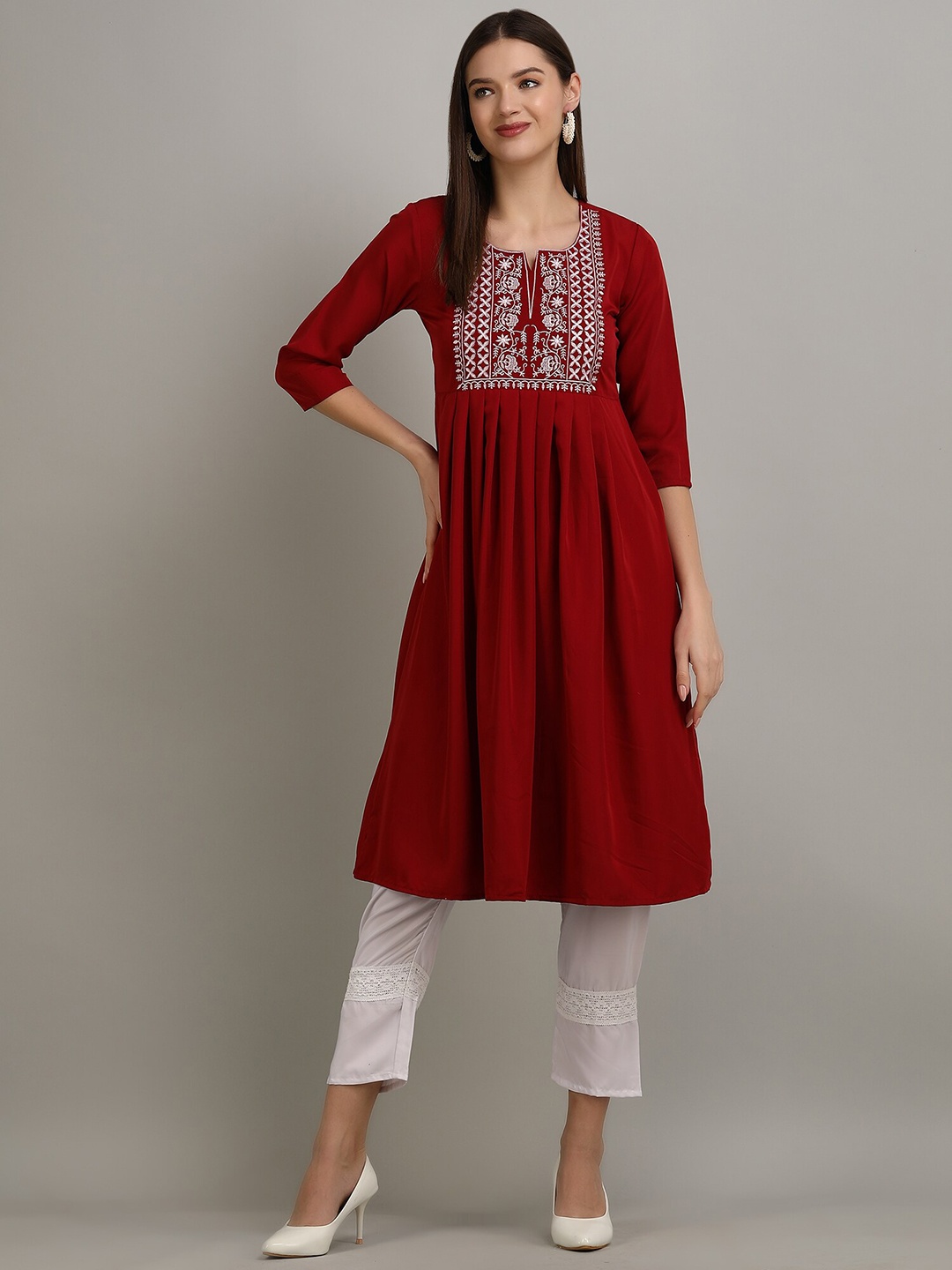 

MANKSH Floral Yoke Design Thread Work Pleated A-Line Kurta with Trouser, Maroon