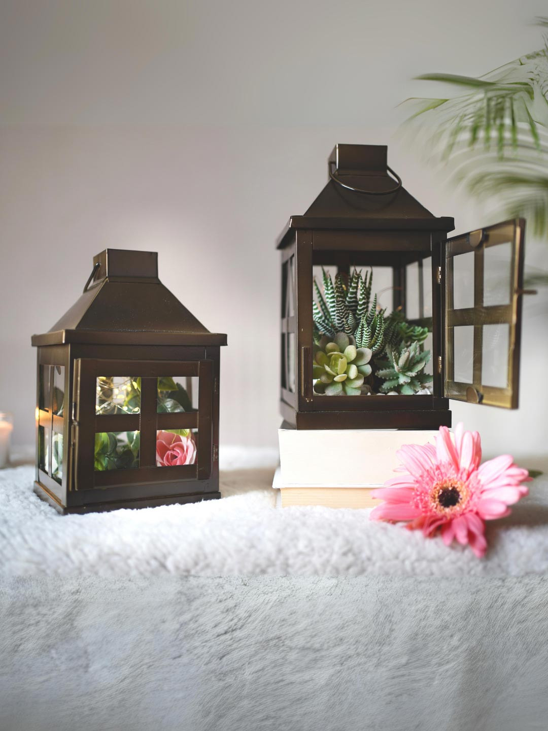 

BEHOMA 2 Pcs Brown Lantern Shaped Metal Candle Holder