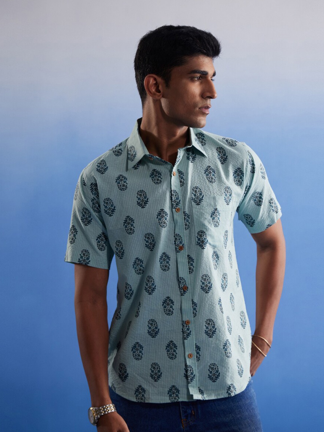 

VASTRAMAY Premium Ethnic Motifs Printed Cotton Casual Shirt, Blue