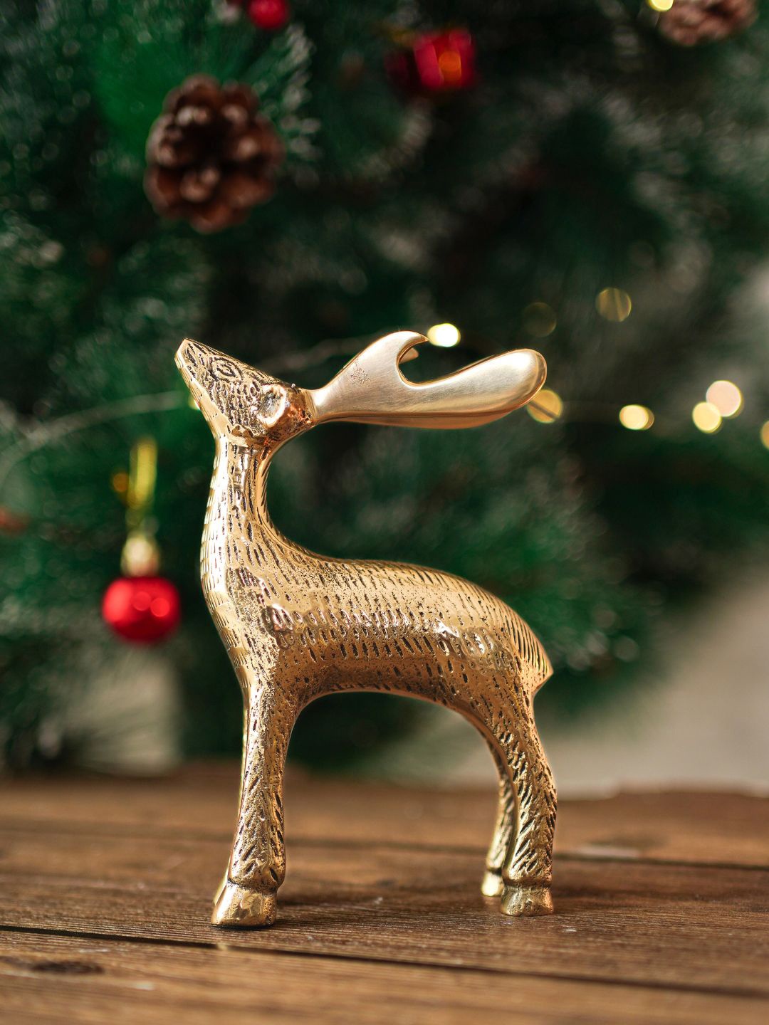 

BEHOMA Antique Gold-Toned Ornate Deer Small Figurine Showpiece