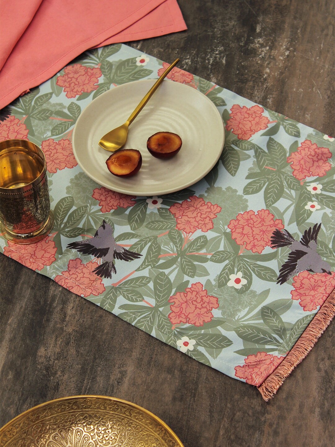 

House This Kalpeni 8 Pcs Peach-Coloured & Green Coaster & Placemat Gift Box