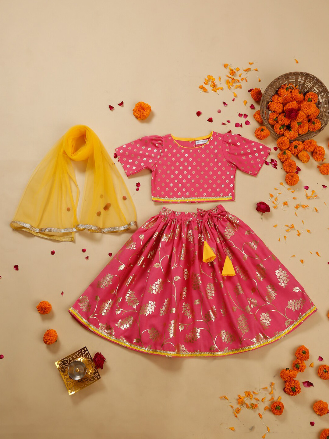 

SAKA DESIGNS Girls Ethnic Motifs Printed Ready to Wear Lehenga & Blouse With Dupatta, Peach