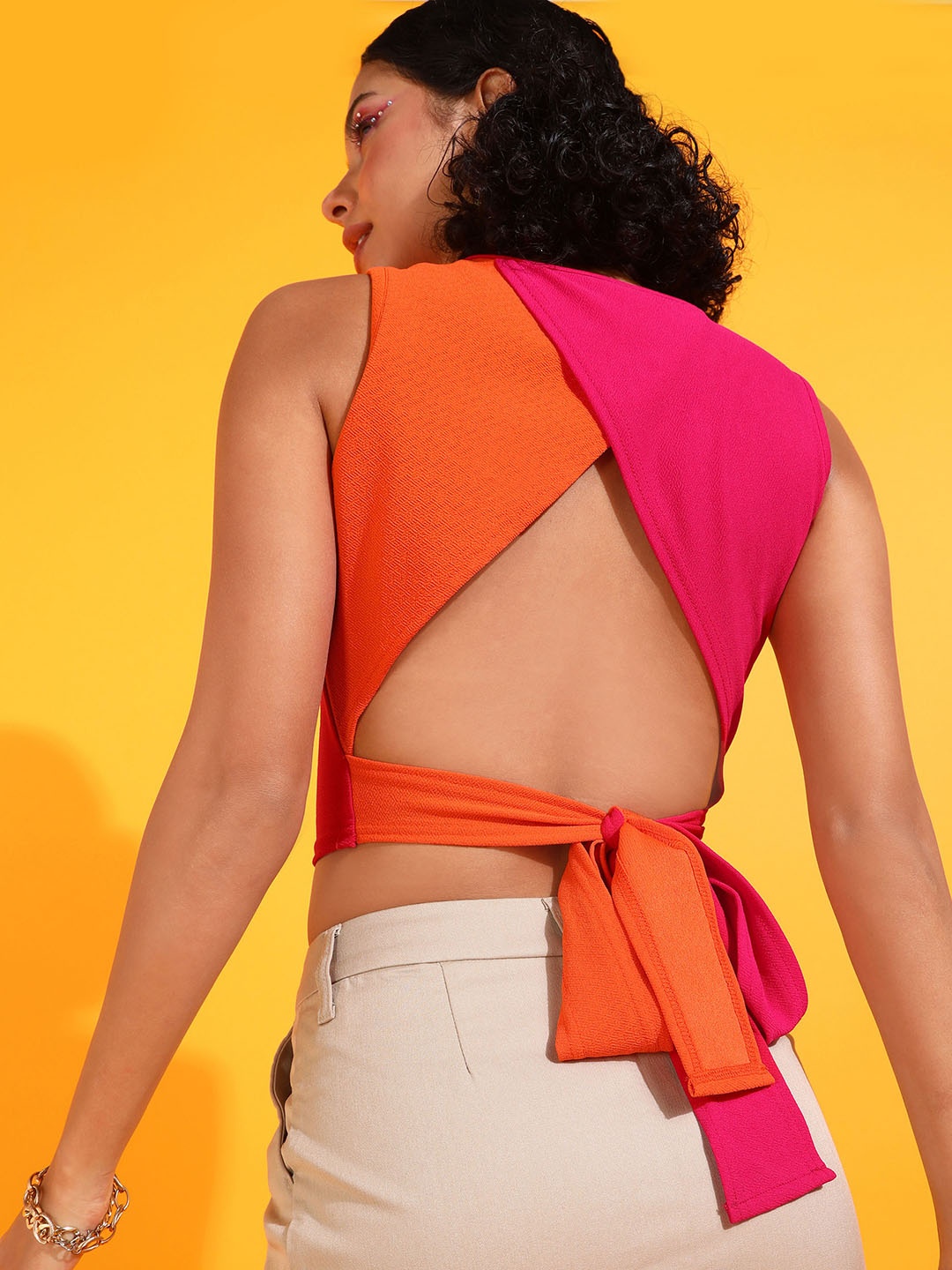

RARE Colourblocked Styled Back Crop Top, Pink