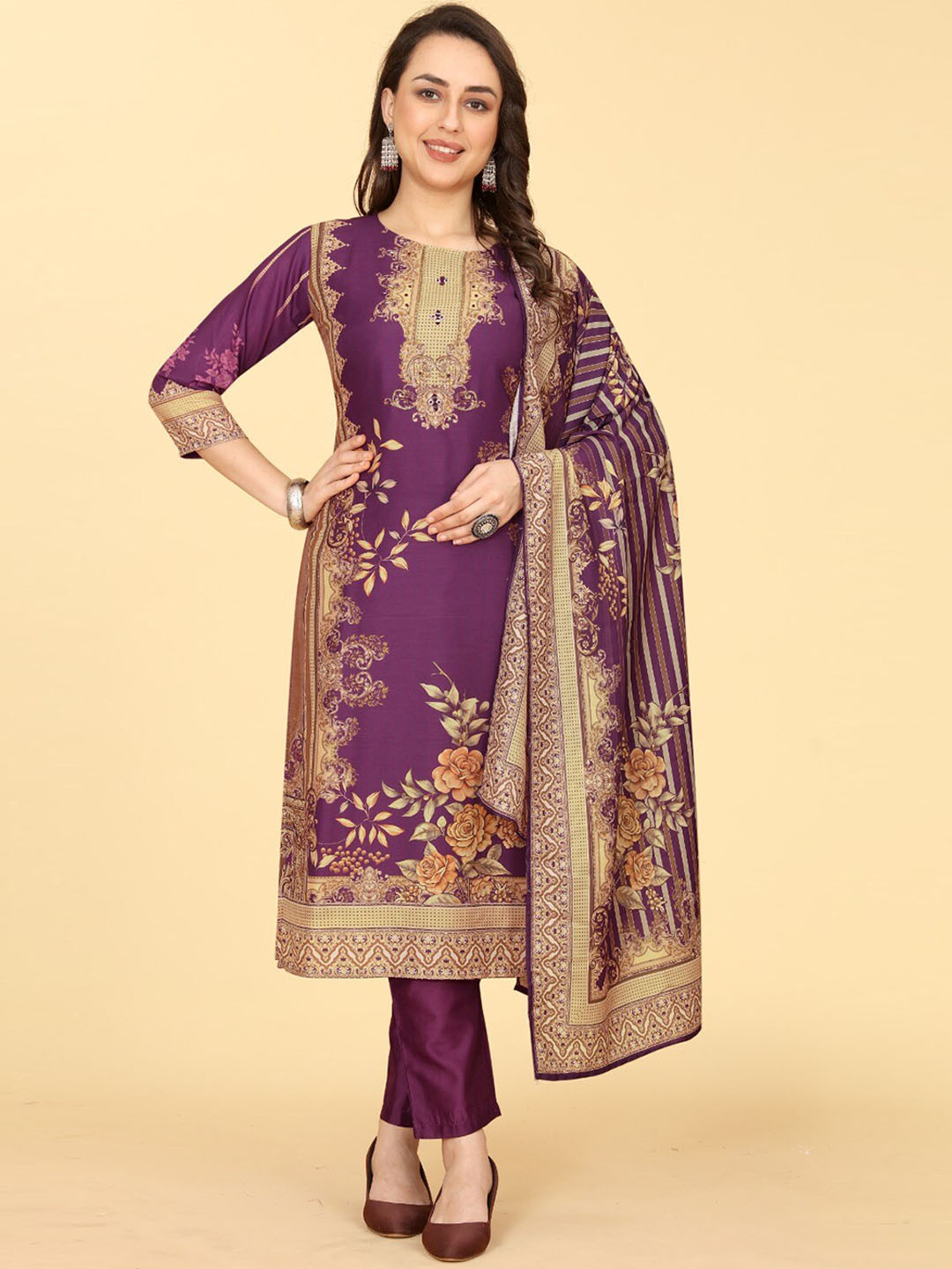 

PEPPERYLOOK Ethnic Motifs Printed Straight Kurta With Trousers & Dupatta, Purple