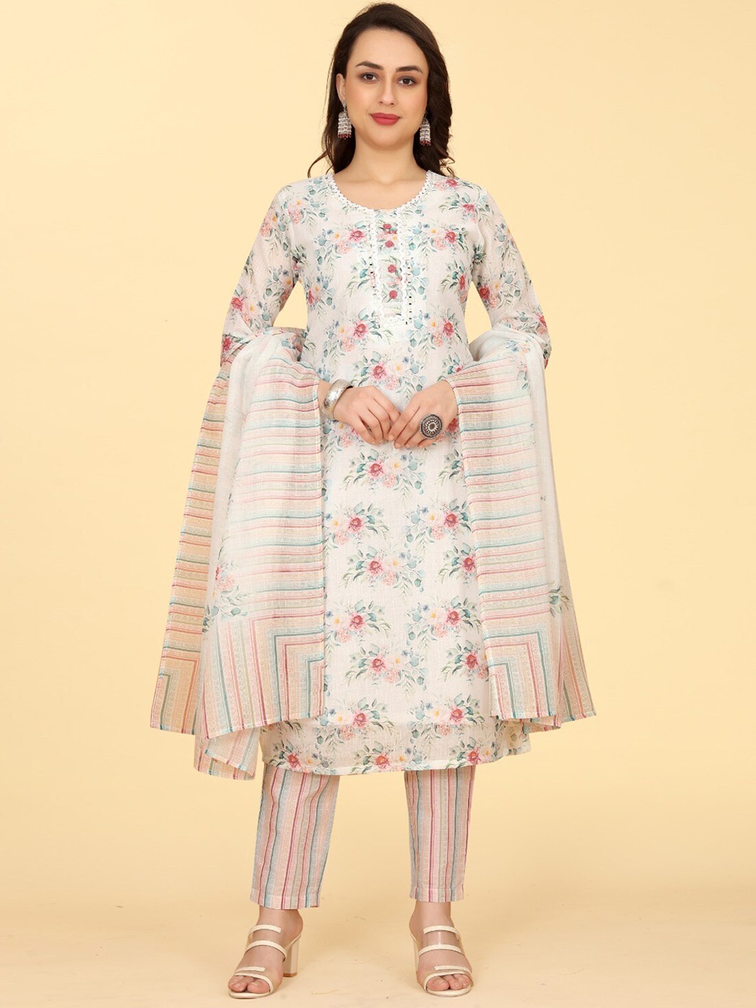 

PEPPERYLOOK Floral Printed Linen Kurta With Trousers And Dupatta, White