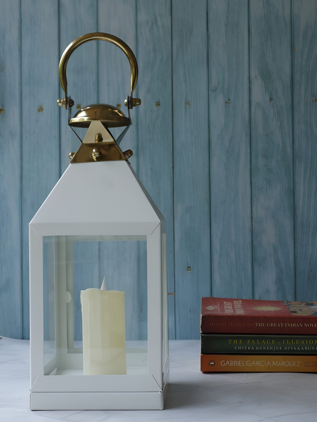 

OPAXA LIVING White & Transparent Lantern Candle Holder