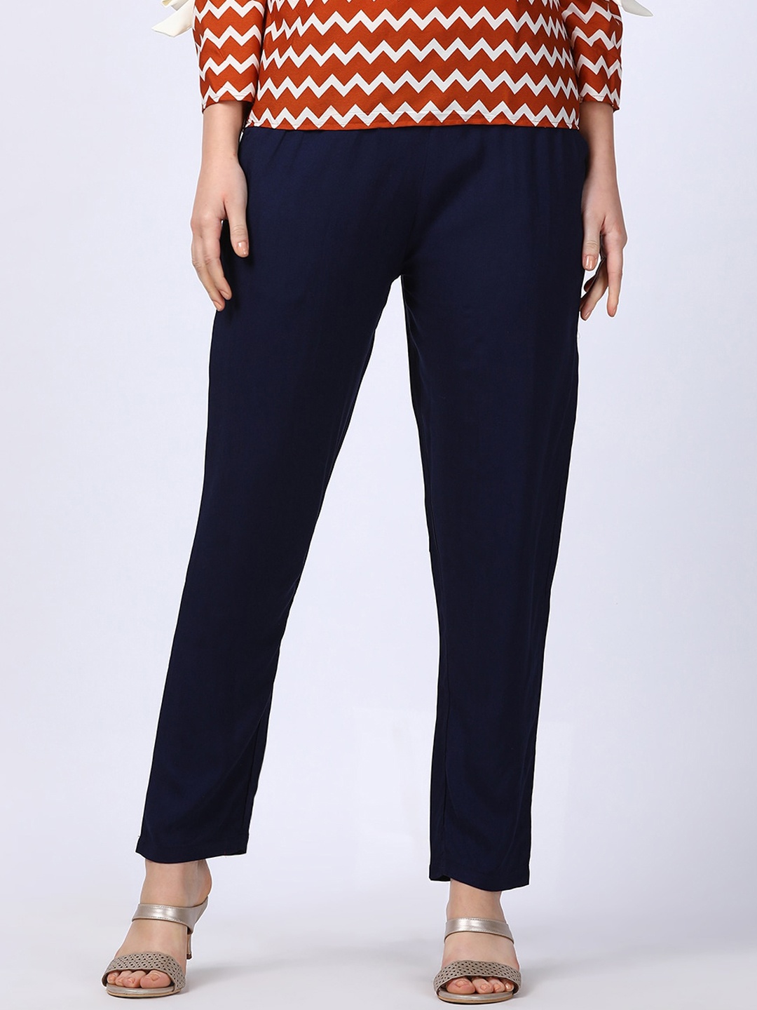 

GOLDSTROMS Women Slim Fit Trousers, Navy blue