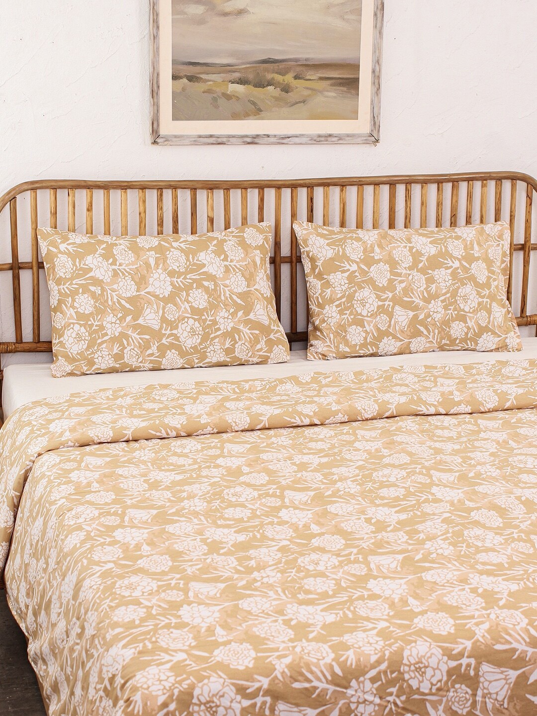 

House This Genda Phool Beige Floral Printed 144 TC Pure Cotton Super Queen Bedding Set