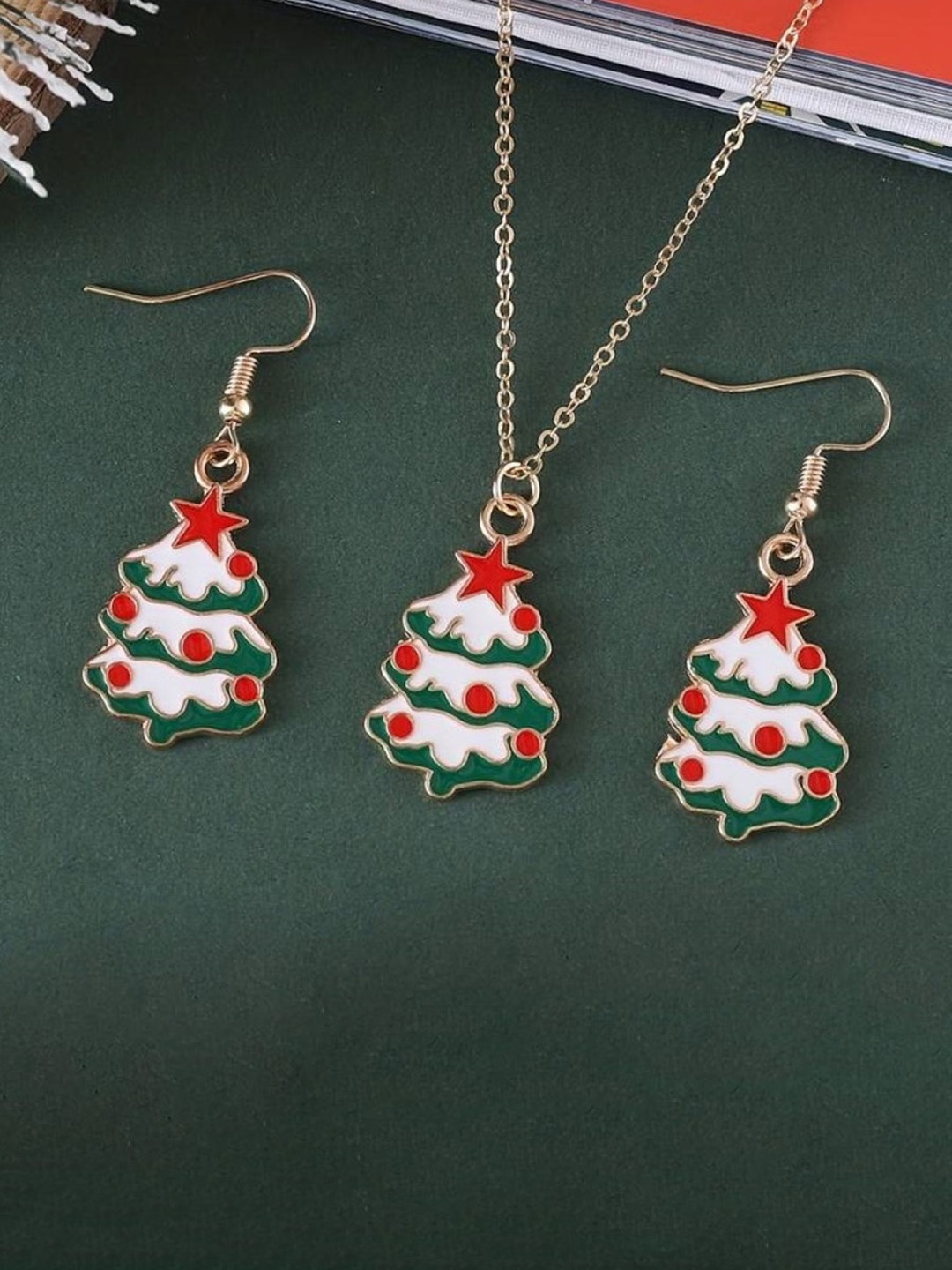 

EL REGALO Christmas Necklace & Earrings, Gold