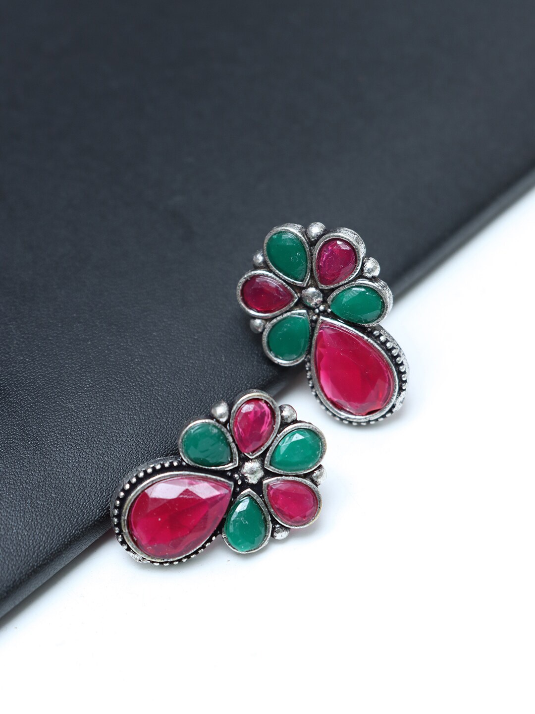 

Ozanoo Silver-Plated Floral Studs Earrings, Red
