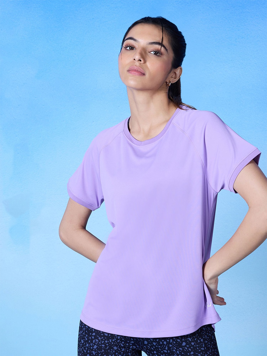 

Nykd Women Regular Raglan Sleeves Active Sports T-Shirt, Lavender