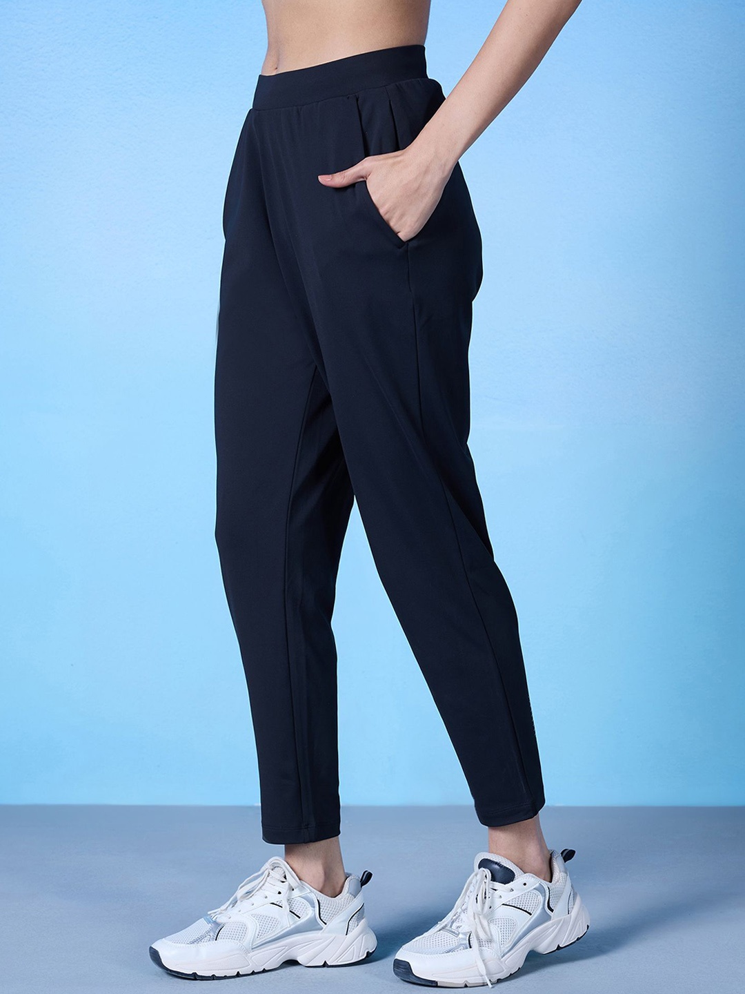 

Nykd Women Mid Rise Relaxed Fit Anti Odour Iconic Go To Travel Track Pant, Black