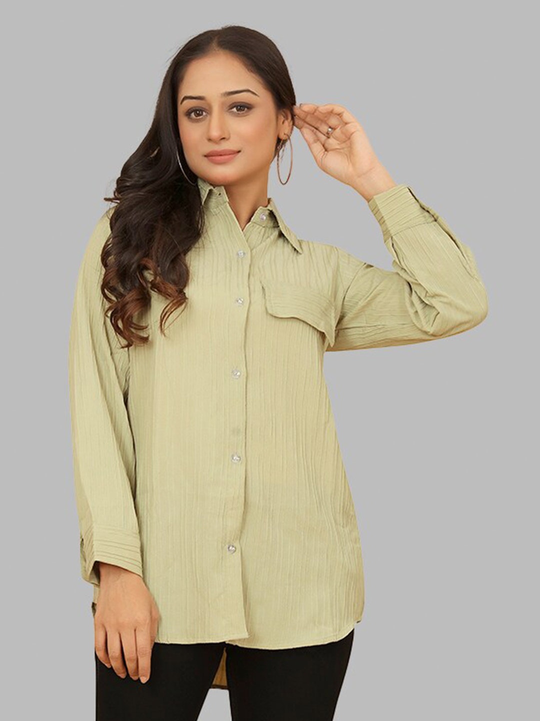 

PEACH PIPER Self Design Classic Regular Fit Casual Shirt, Green
