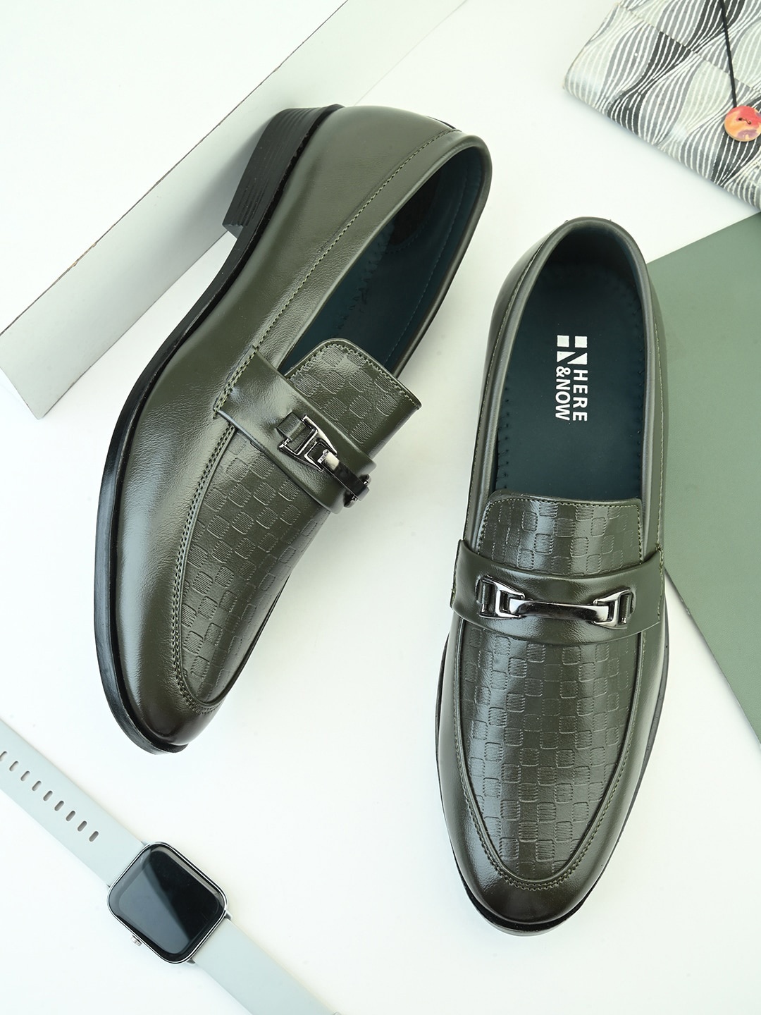 

HERE&NOW Men Green Textured Formal Loafers